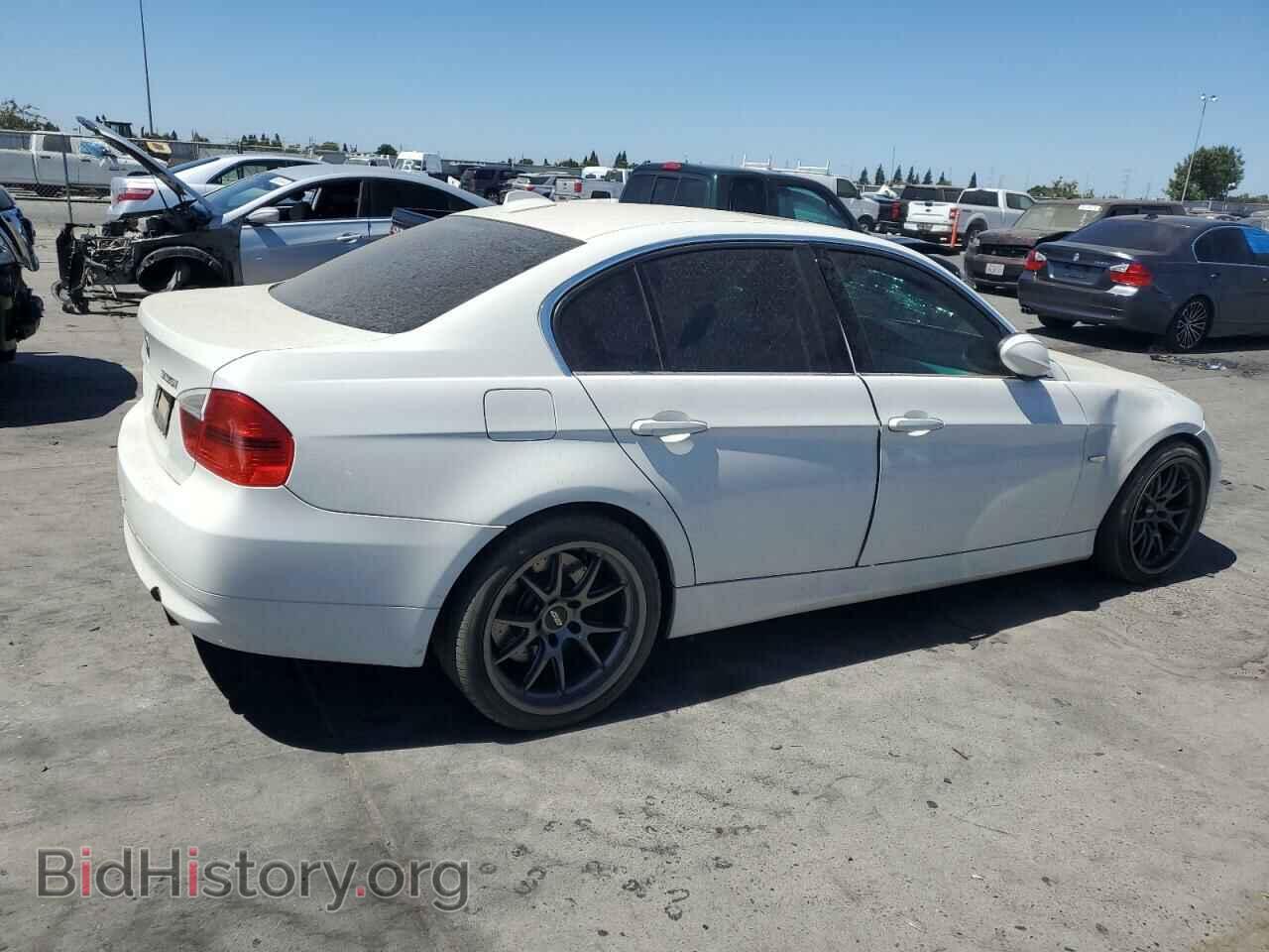 2008 BMW 3 SERIES - VIN: WBAVB735X8VH25748 - Фото 3