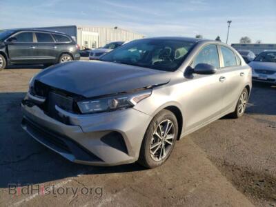 2022 Kia FORTE Forte FE, silver — VIN 3KPF24AD3NE472771, Copart