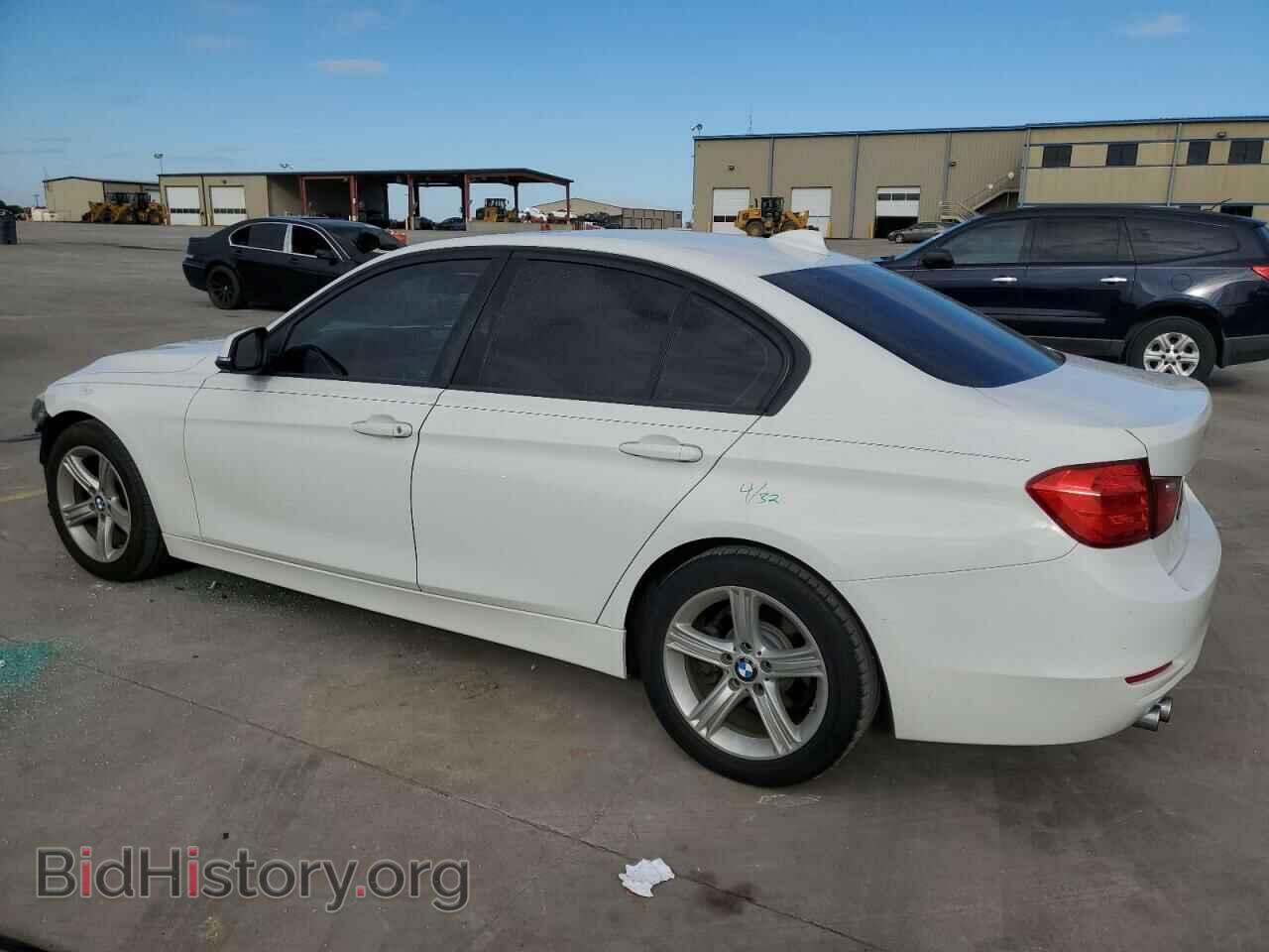 2013 BMW 3 SERIES - VIN: WBA3A5C52DJ462054 - Фото 2