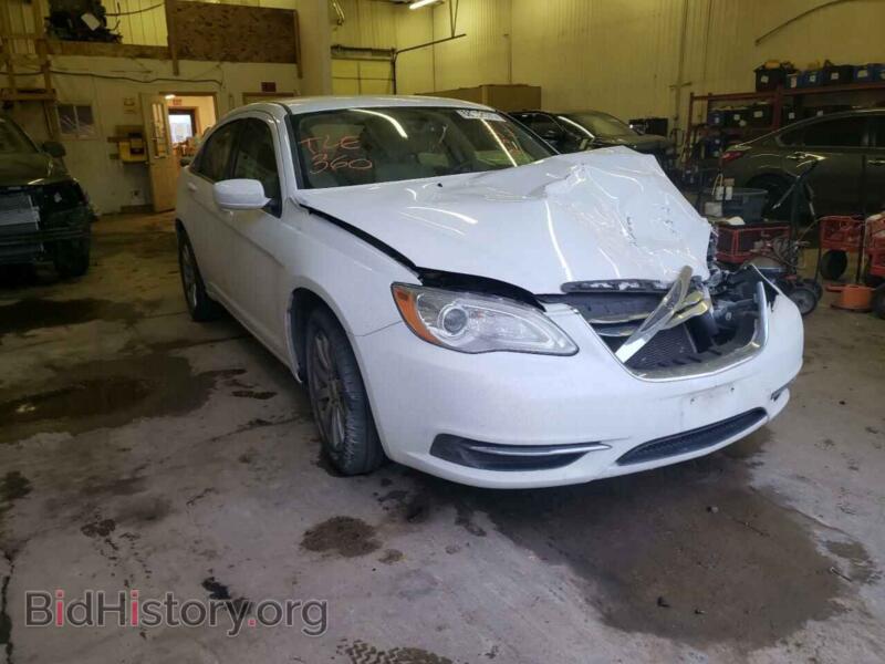 2013 Chrysler 200 200 Tourin (VIN 1C3CCBBB2DN587846) — фото 1 из 10, Copart, повреждение: передняя часть