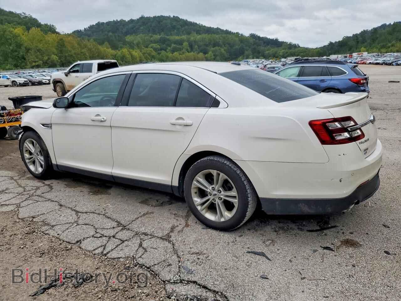 2018 FORD TAURUS - VIN: 1FAHP2H81JG108940 - Фото 2