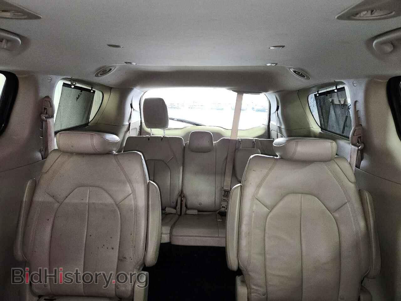 2017 Chrysler PACIFICA (VIN 2C4RC1BG5HR654122) — фото 10 из 13
