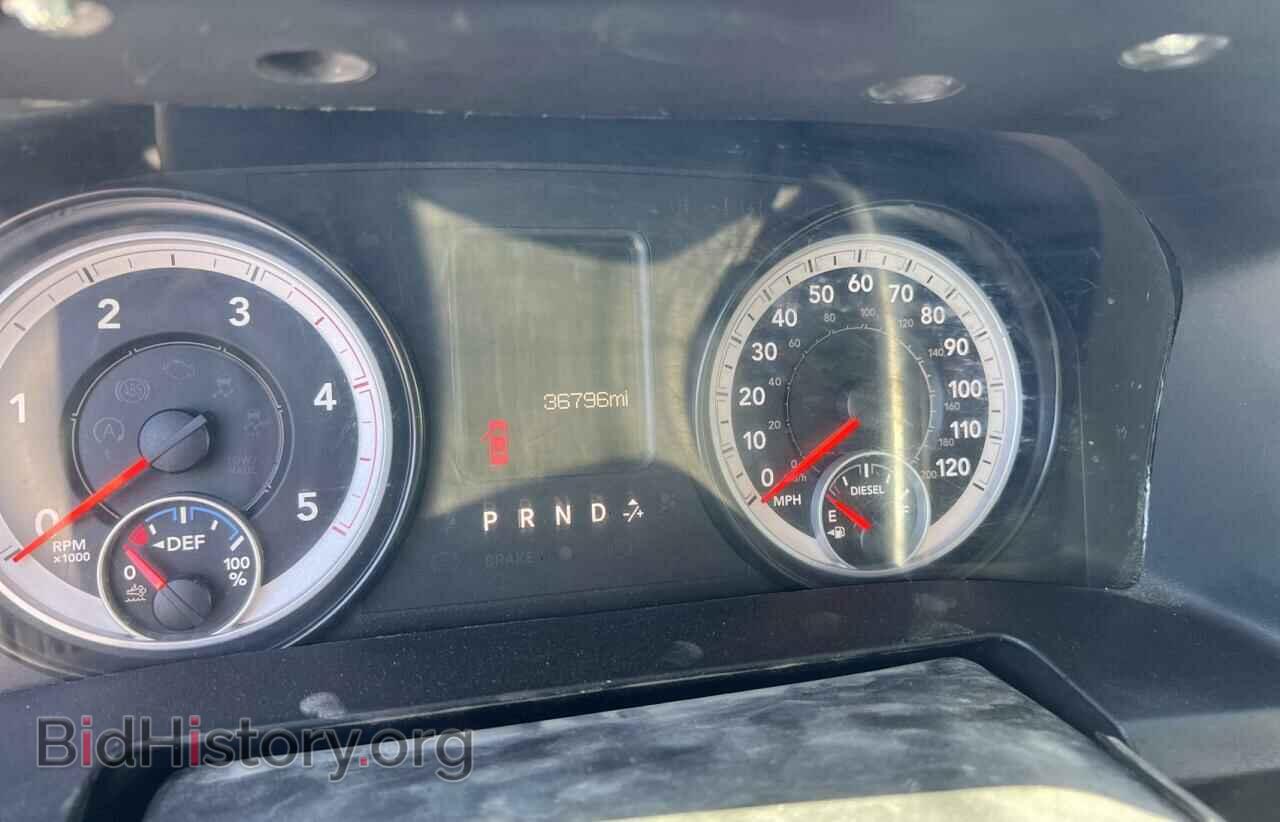 2017 RAM All Models - VIN: 3C6UR5CL4HG562766 - Photo 8