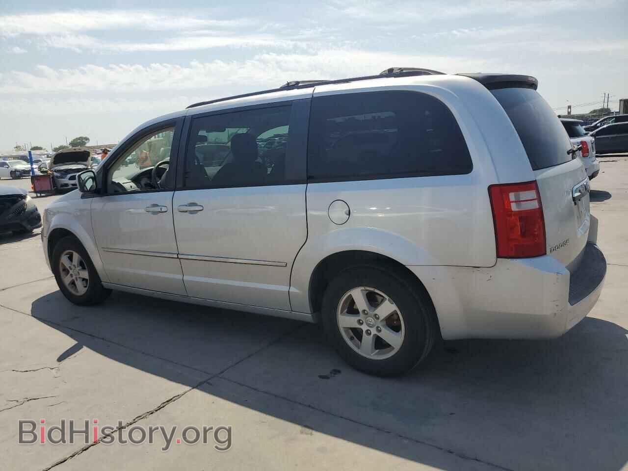 2010 DODGE CARAVAN - VIN: 2D4RN5D18AR117943 - Photo 2