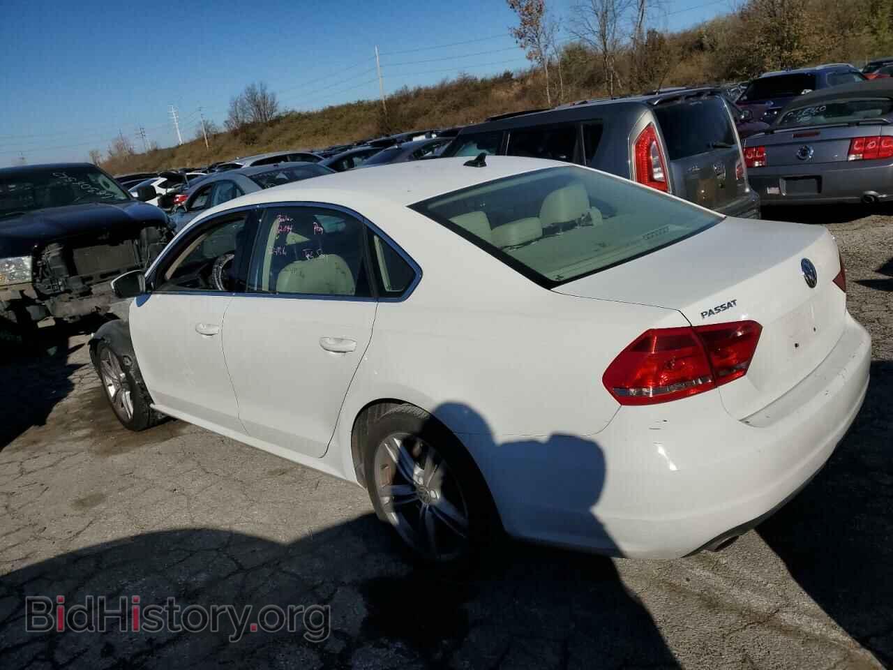 2014 VOLKSWAGEN PASSAT - VIN: 1VWBP7A35EC002321 - Фото 2