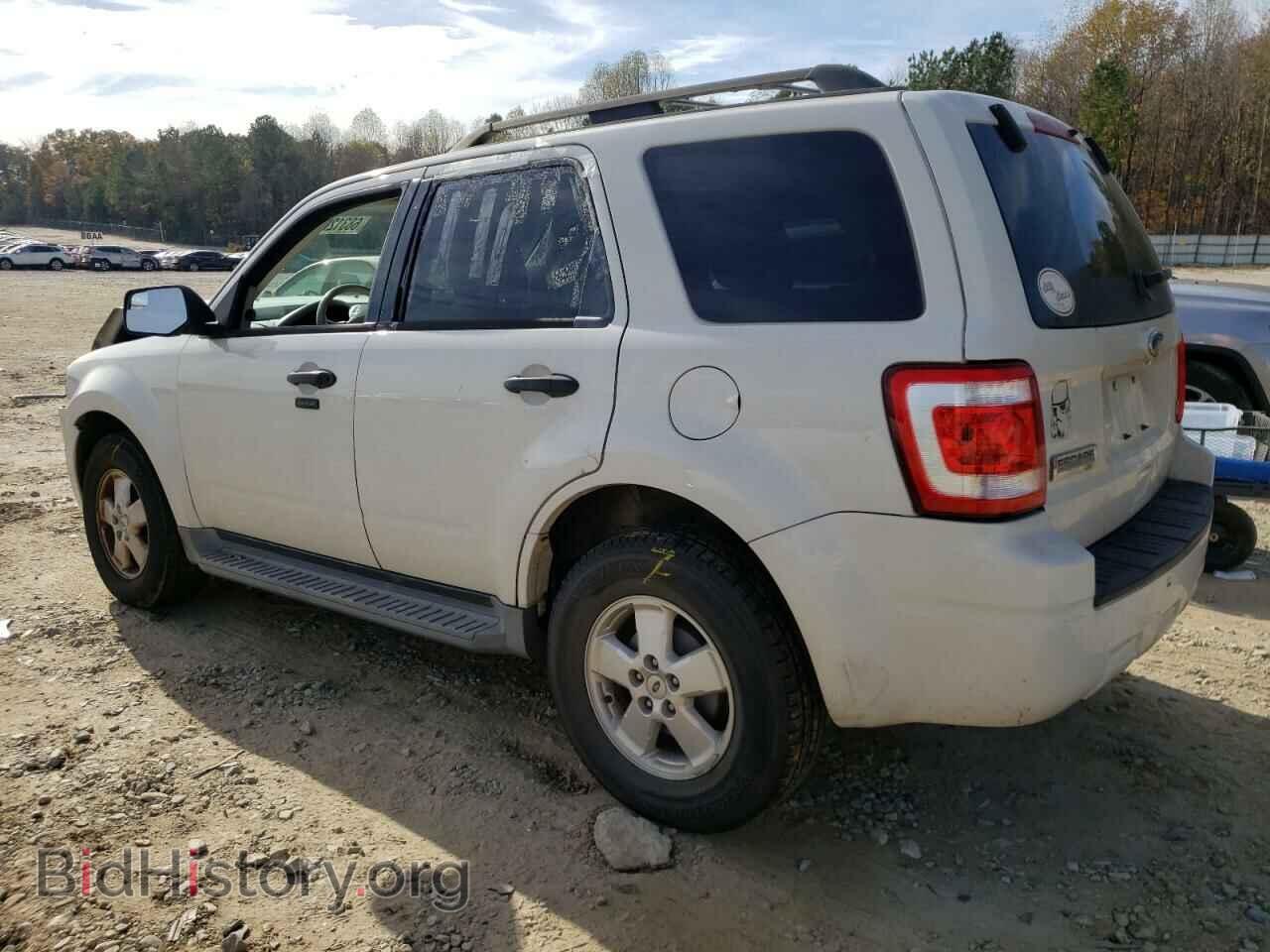 2010 FORD ESCAPE - VIN: 1FMCU0DG4AKD05947 - Фото 2