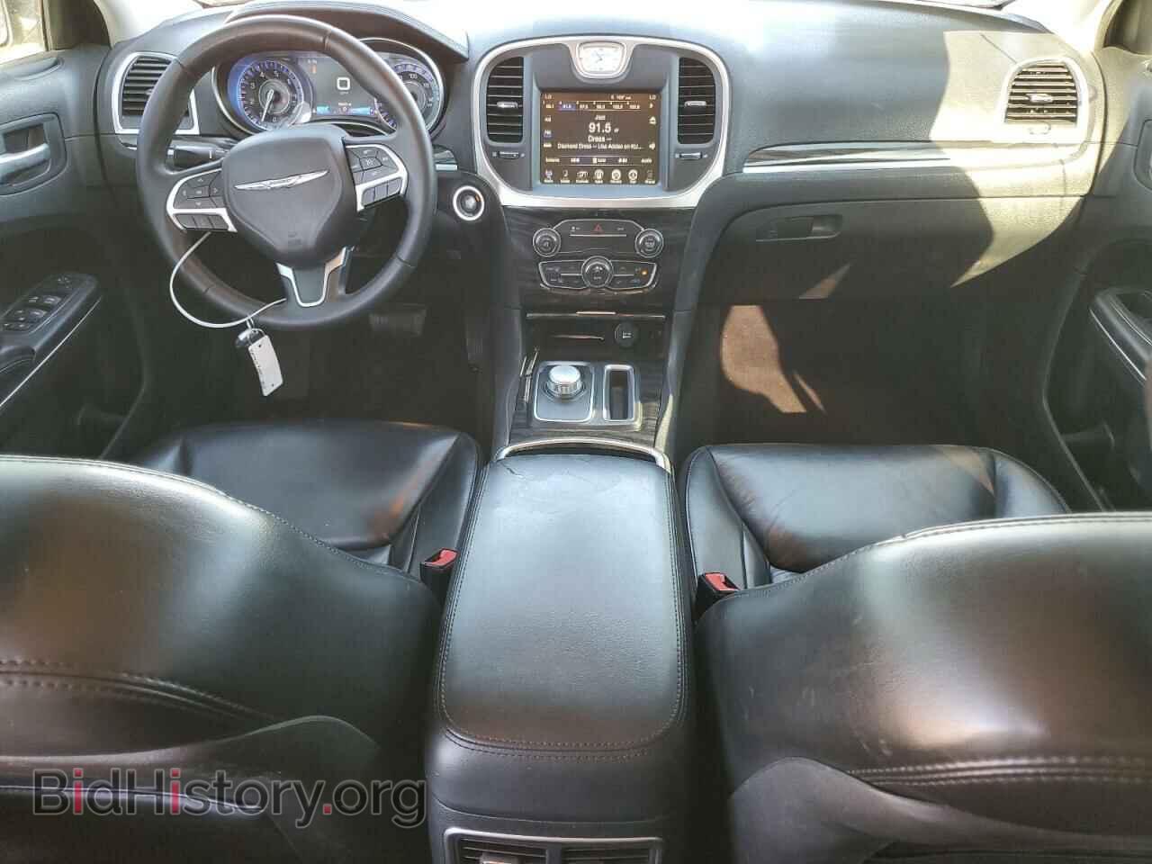 2016 CHRYSLER 300 - VIN: 2C3CCAAG4GH253001 - Фото 8