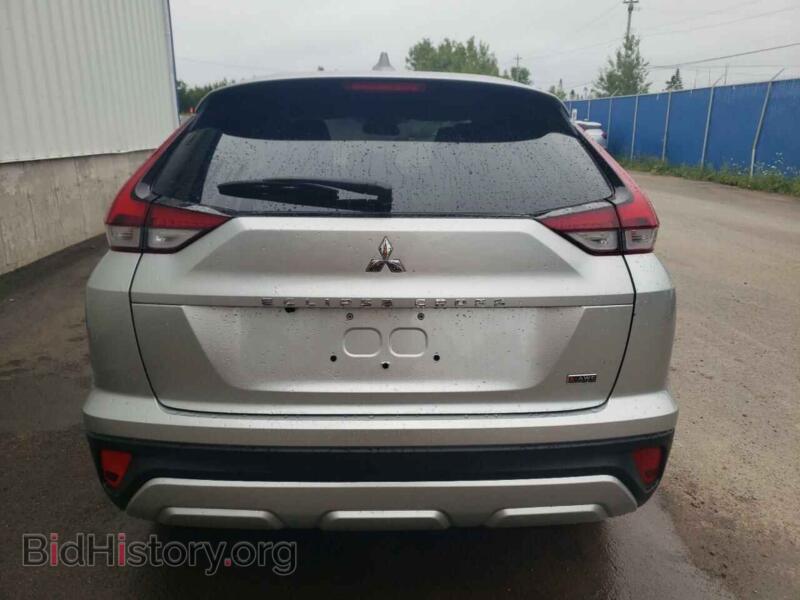 2024 Mitsubishi ECLIPSE (VIN JA4ATVAAXRZ624584) — photo 6 of 13