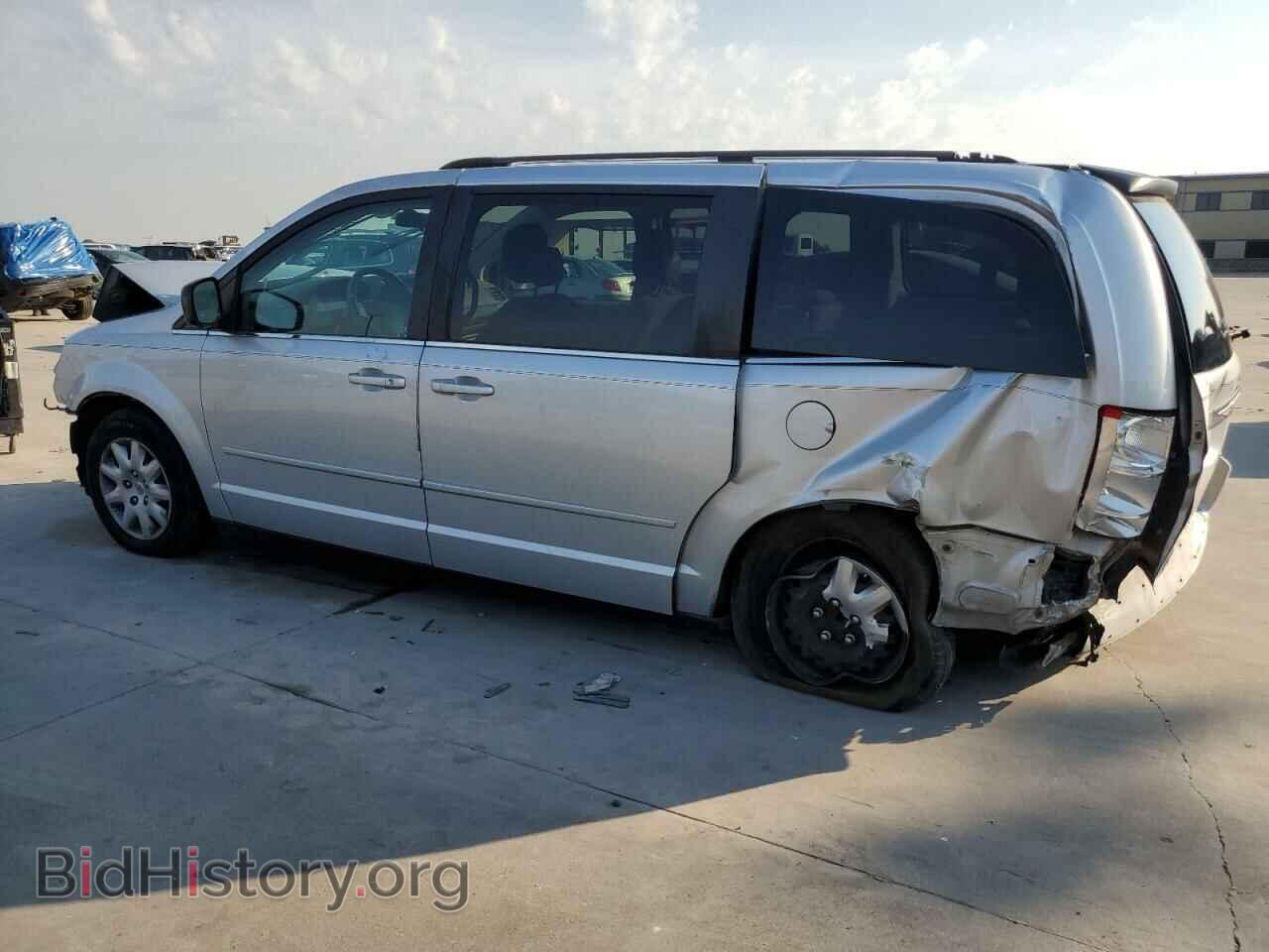 2010 CHRYSLER MINIVAN - VIN: 2A4RR4DE7AR368722 - Фото 2