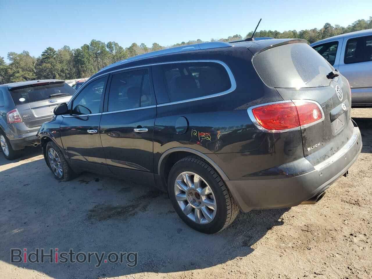 2011 BUICK ENCLAVE - VIN: 5GAKRCED6BJ301463 - Фото 2