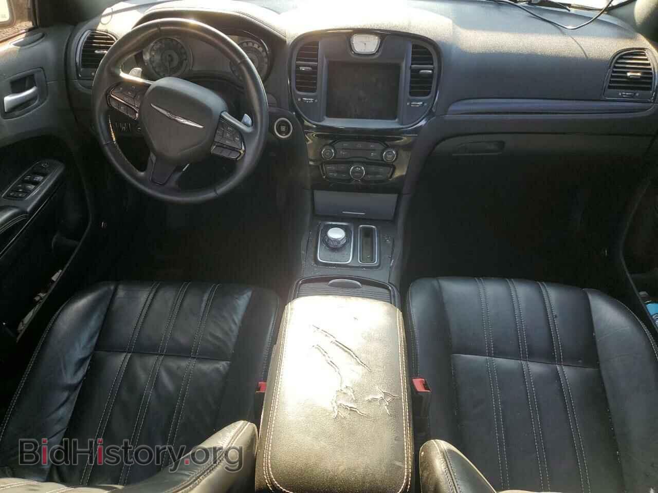 2016 CHRYSLER 300 - VIN: 2C3CCAGG5GH329333 - Фото 8