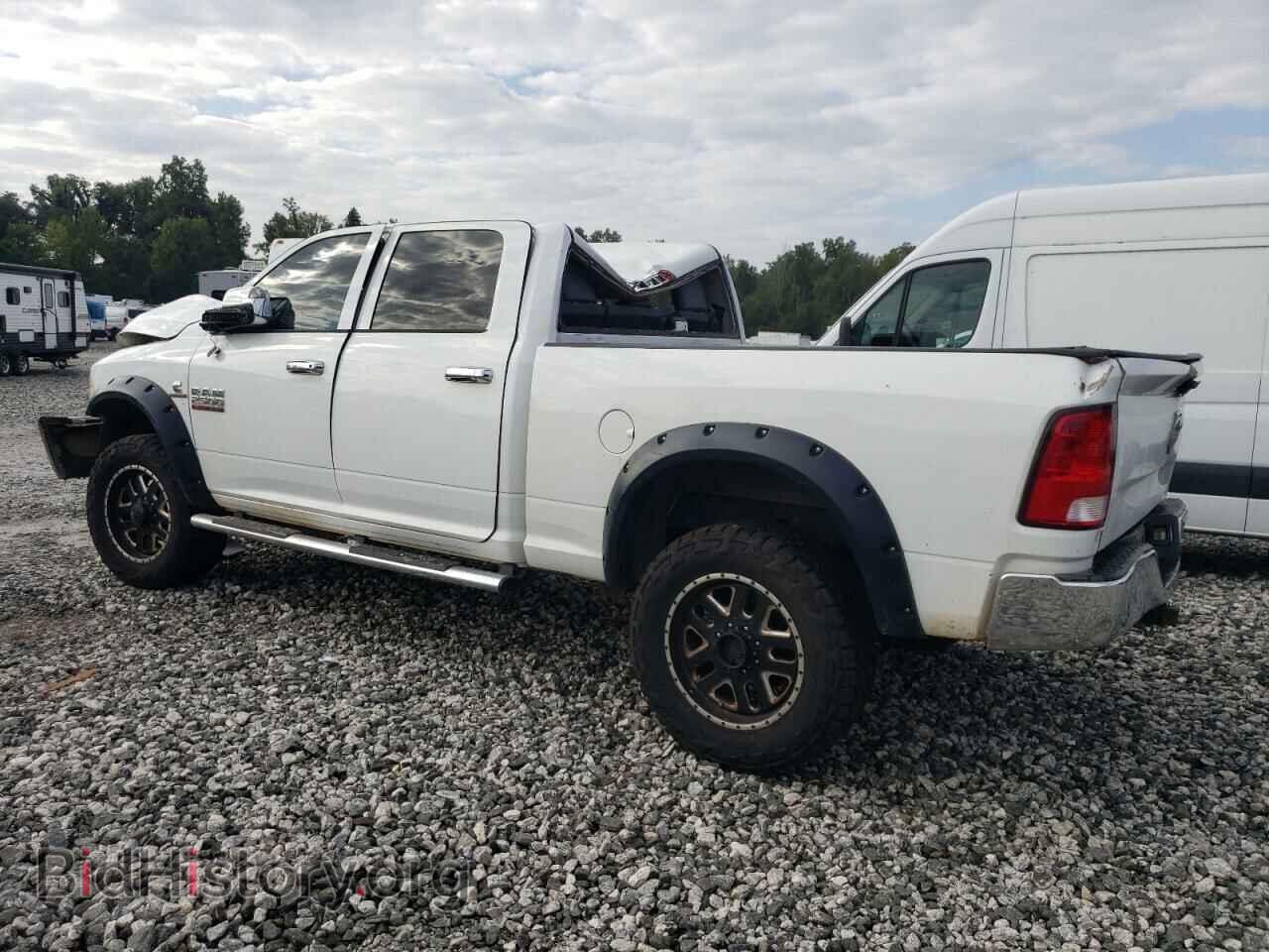 2016 RAM All Models - VIN: 3C6UR5CL8GG237438 - Photo 2
