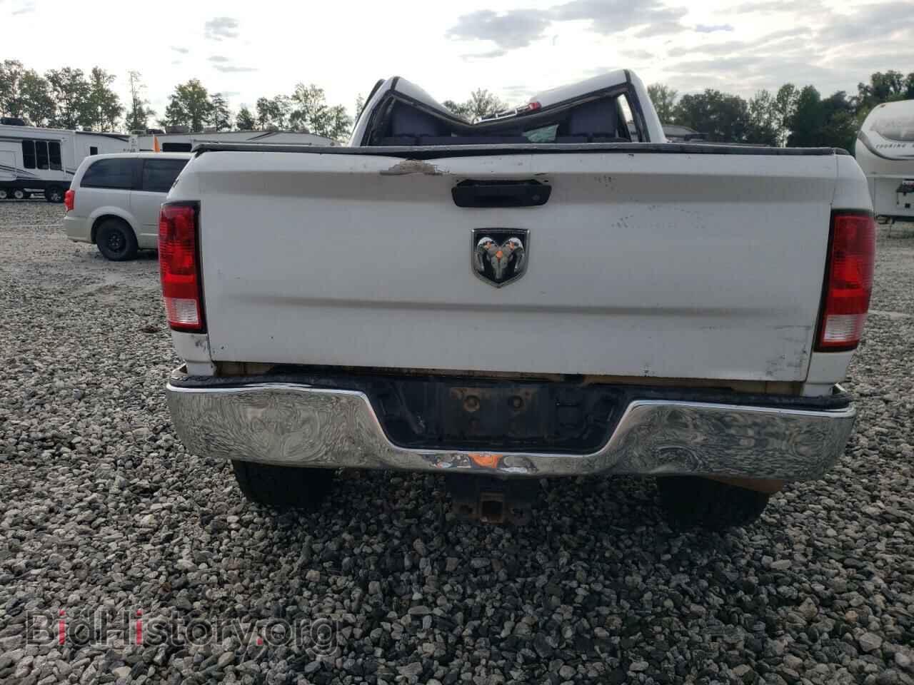 2016 RAM All Models - VIN: 3C6UR5CL8GG237438 - Photo 6