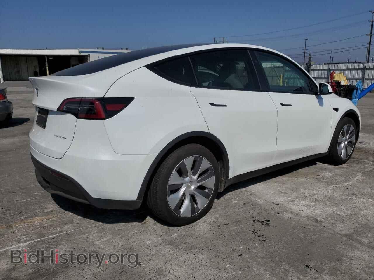 2023 TESLA MODEL Y - VIN: 7SAYGDEE7PA210746 - Photo 3