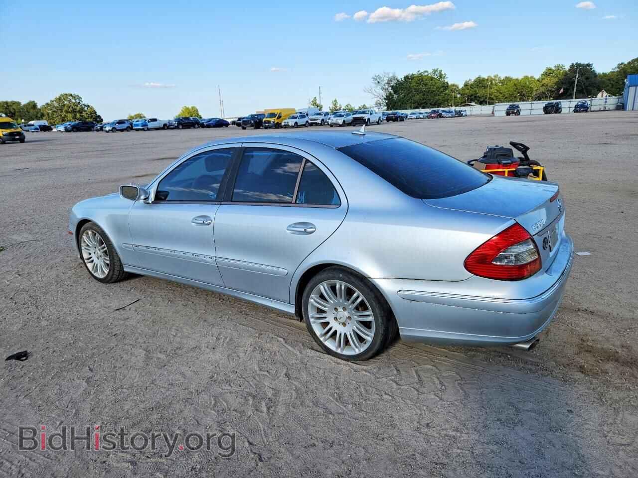 2007 MERCEDES-BENZ E-CLASS - VIN: WDBUF56XX7B153855 - Фото 2