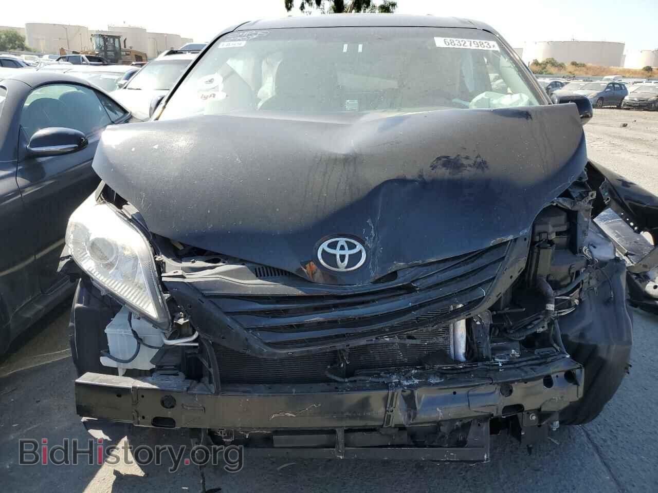 2017 TOYOTA All Models - VIN: 5TDKZ3DC3HS882987 - Фото 5