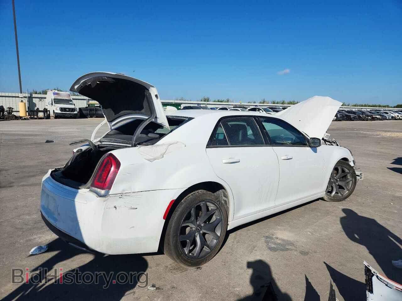 2023 CHRYSLER 300 - VIN: 2C3CCABG8PH637183 - Photo 3