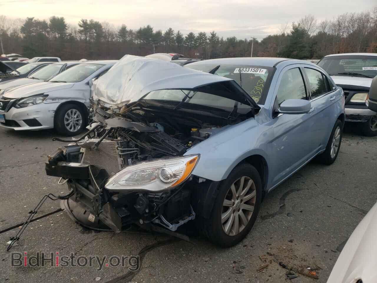 2013 CHRYSLER 200 - VIN: 1C3CCBBBXDN702208 - Фото 2