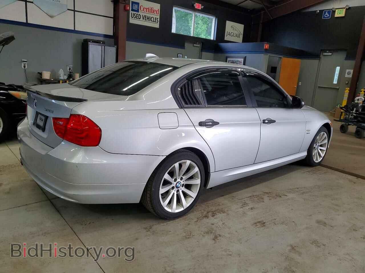 2011 BMW 3 SERIES - VIN: WBAPK7C57BF086039 - Photo 3