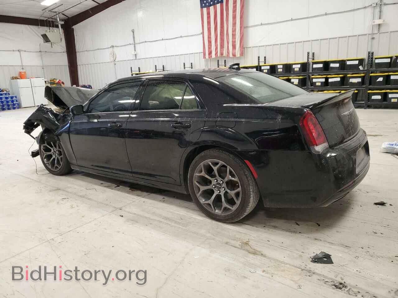 2017 CHRYSLER 300 - VIN: 2C3CCABGXHH541699 - Фото 2