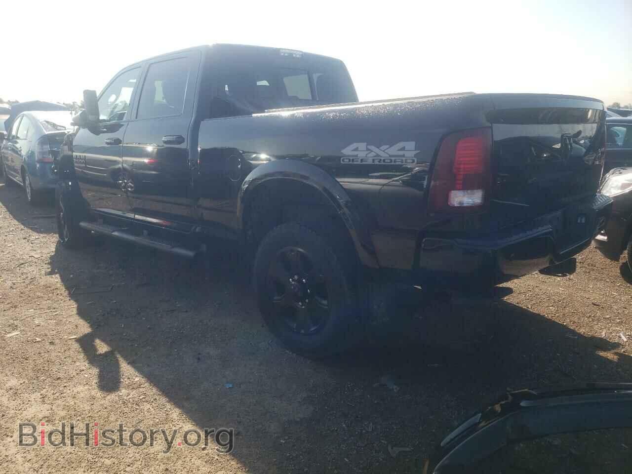 2017 RAM 2500 - VIN: 3C6UR5FL1HG676820 - Фото 2