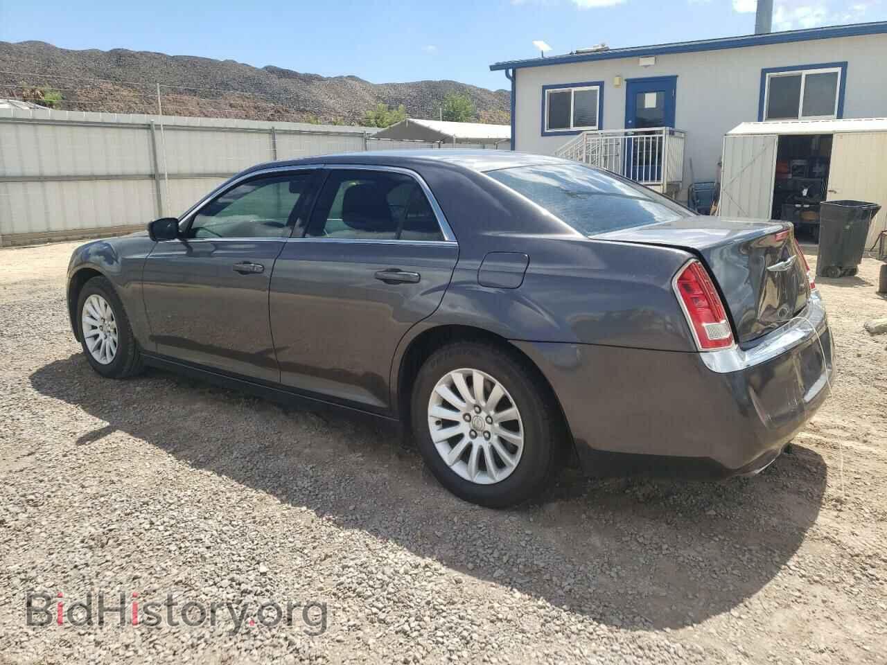 2014 CHRYSLER 300 - VIN: 2C3CCAAGXEH132552 - Фото 2