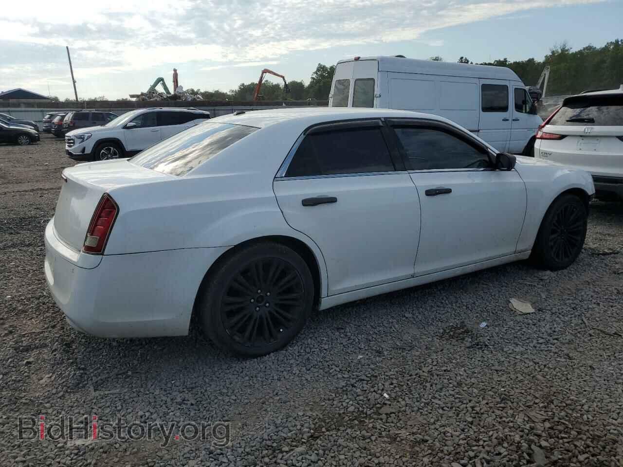 2011 CHRYSLER 300 - VIN: 2C3CA5CG1BH580975 - Фото 3