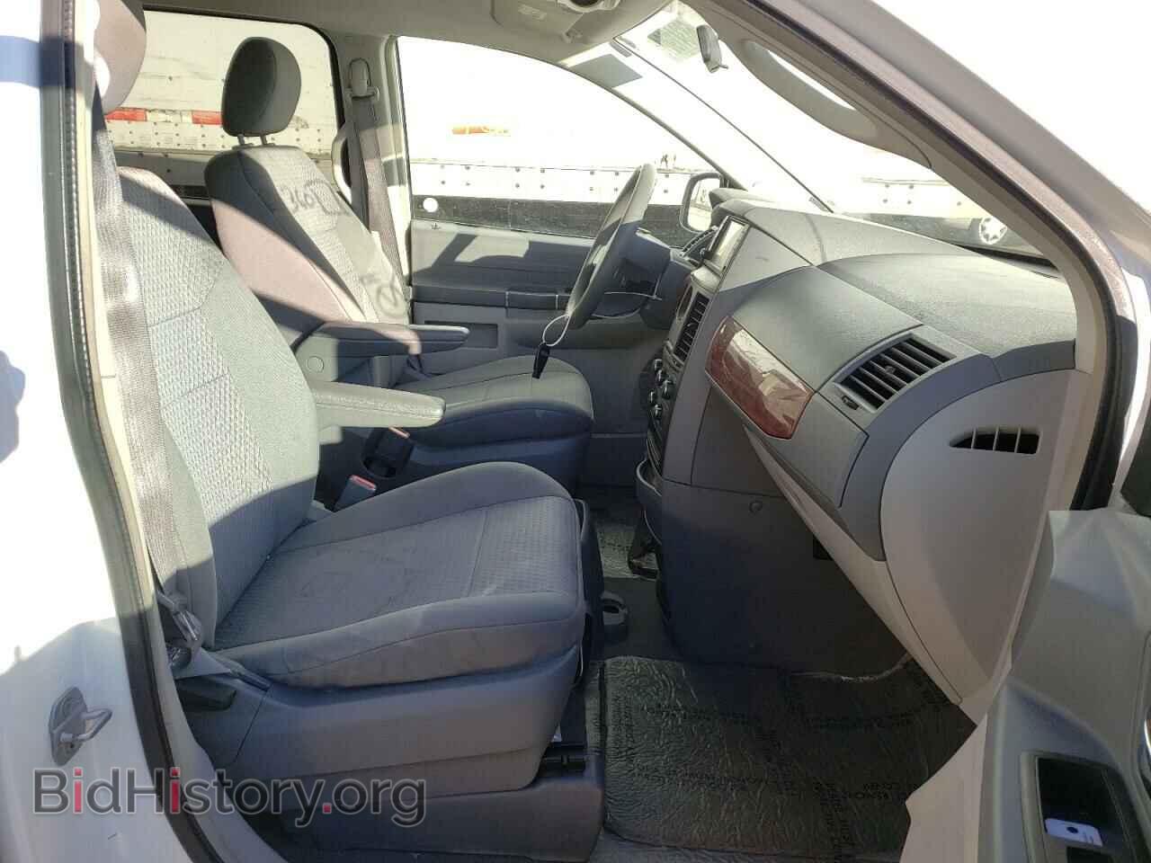 2008 CHRYSLER MINIVAN - VIN: 2A8HR44H58R652686 - Фото 5