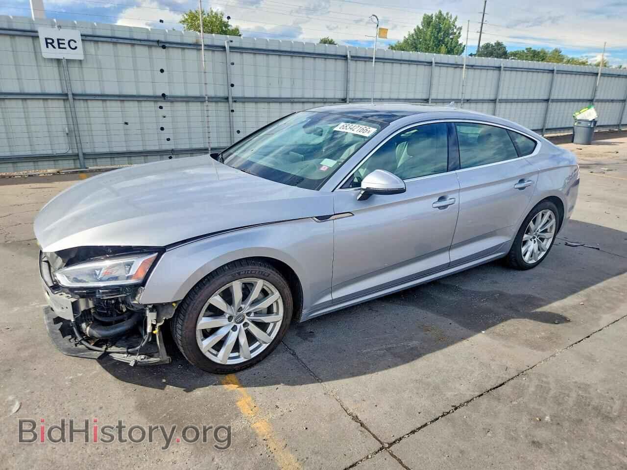 Фотография WAUBNCF51JA062045 - AUDI A5 2018