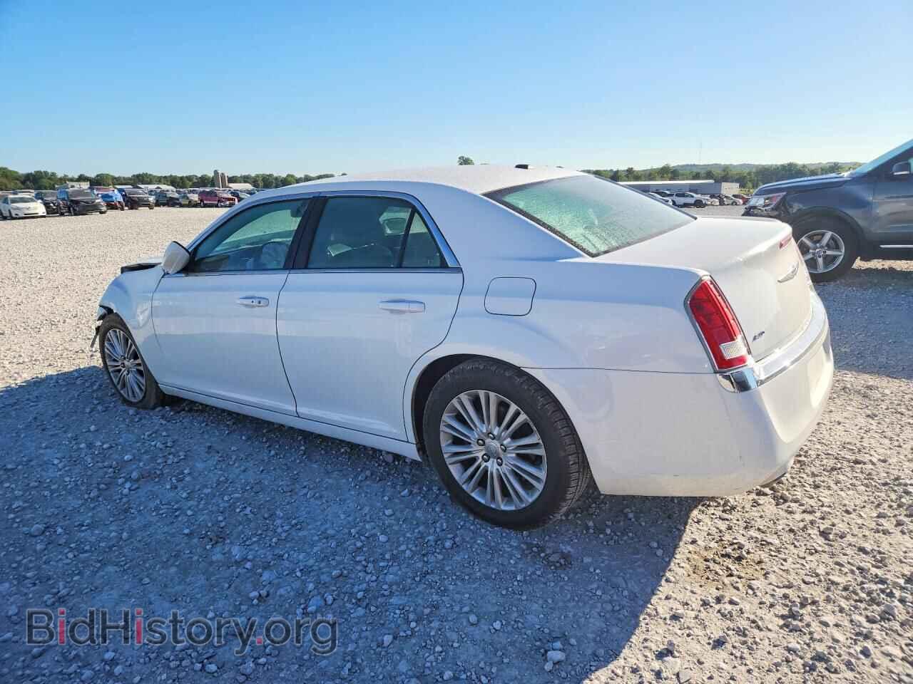 2014 CHRYSLER 300 - VIN: 2C3CCARG1EH328061 - Photo 2