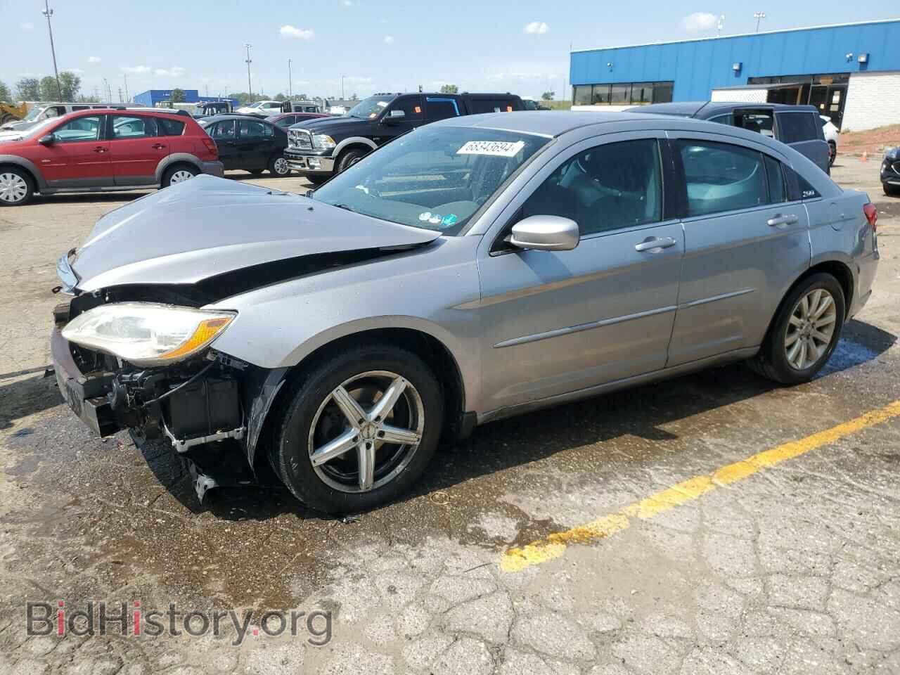Фотография 1C3CCBBG7DN704008 - CHRYSLER 200 2013