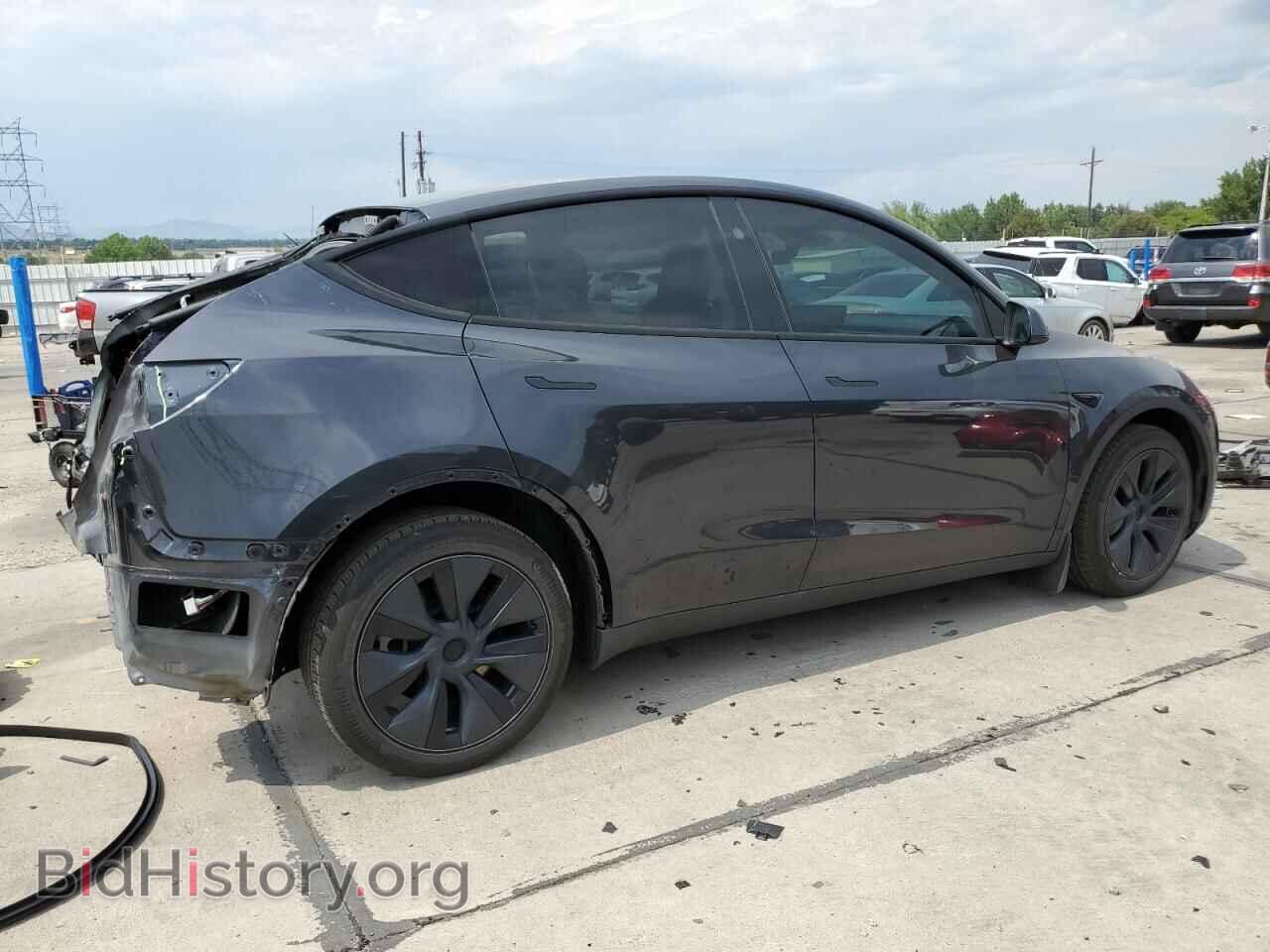 2024 TESLA MODEL Y - VIN: 7SAYGDEE6RF114810 - Фото 3