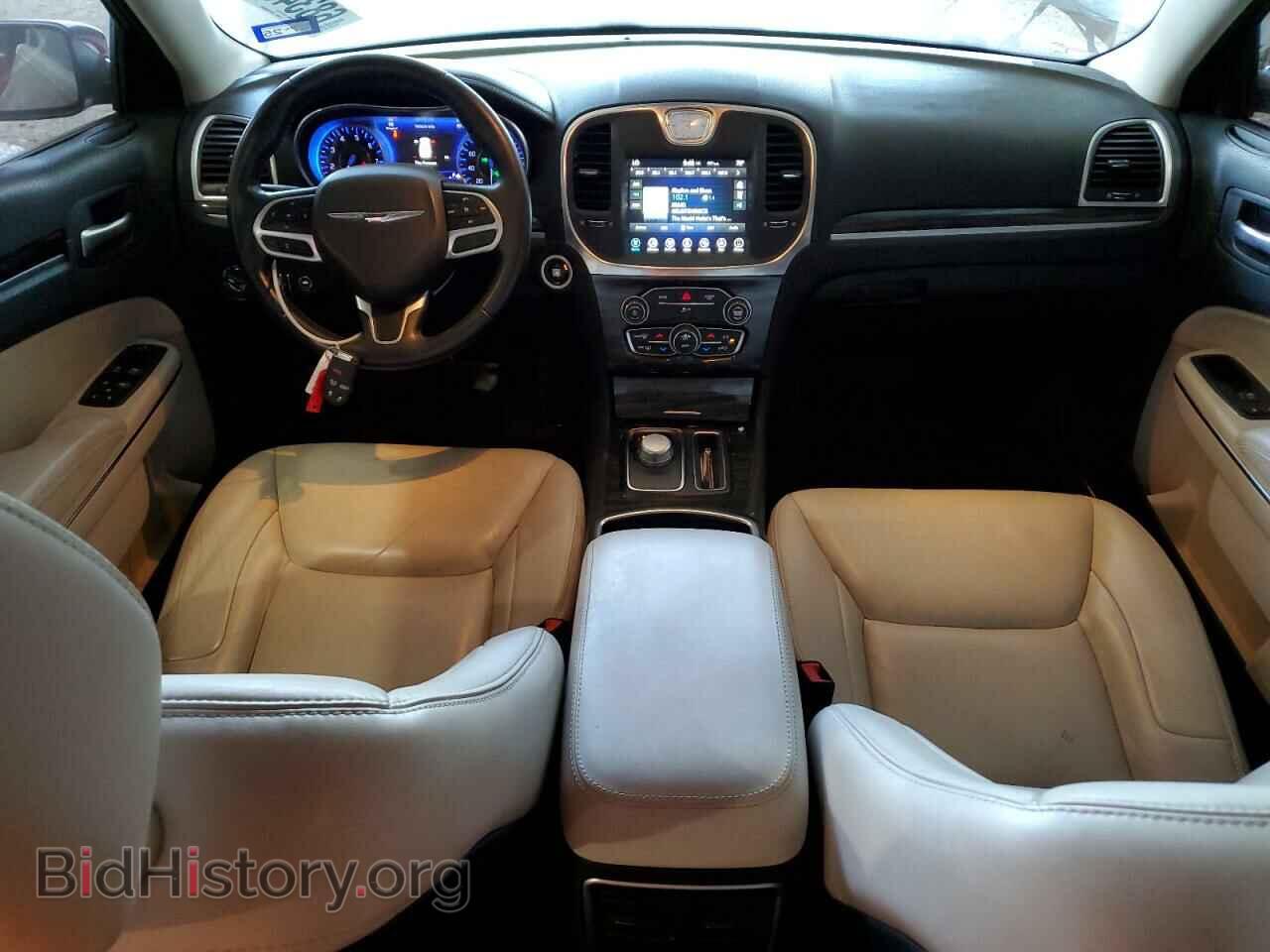 2017 CHRYSLER 300 - VIN: 2C3CCAAG4HH632176 - Фото 8