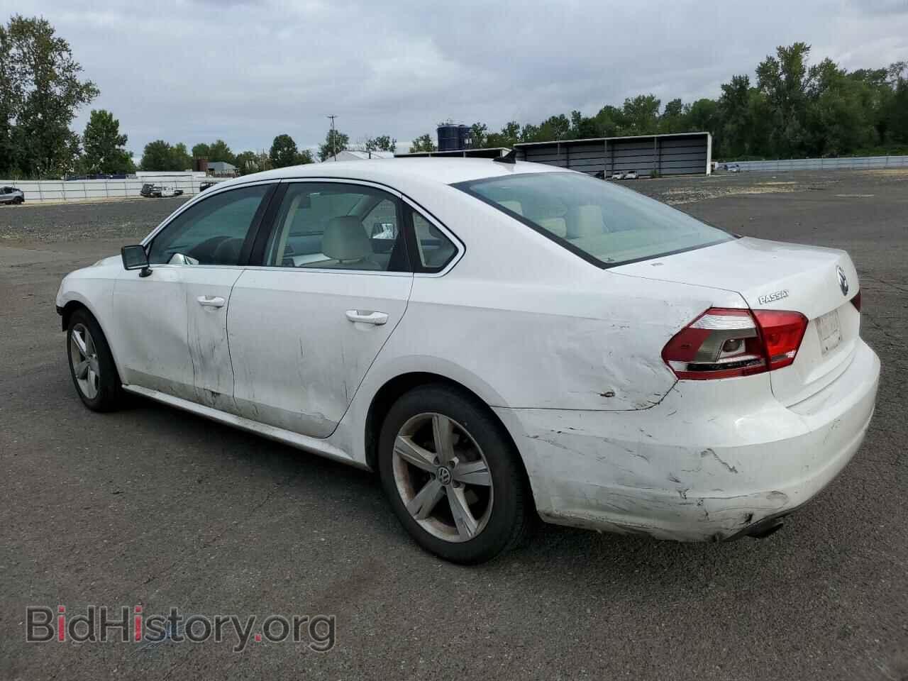 2013 VOLKSWAGEN PASSAT - VIN: 1VWBP7A32DC079775 - Фото 2