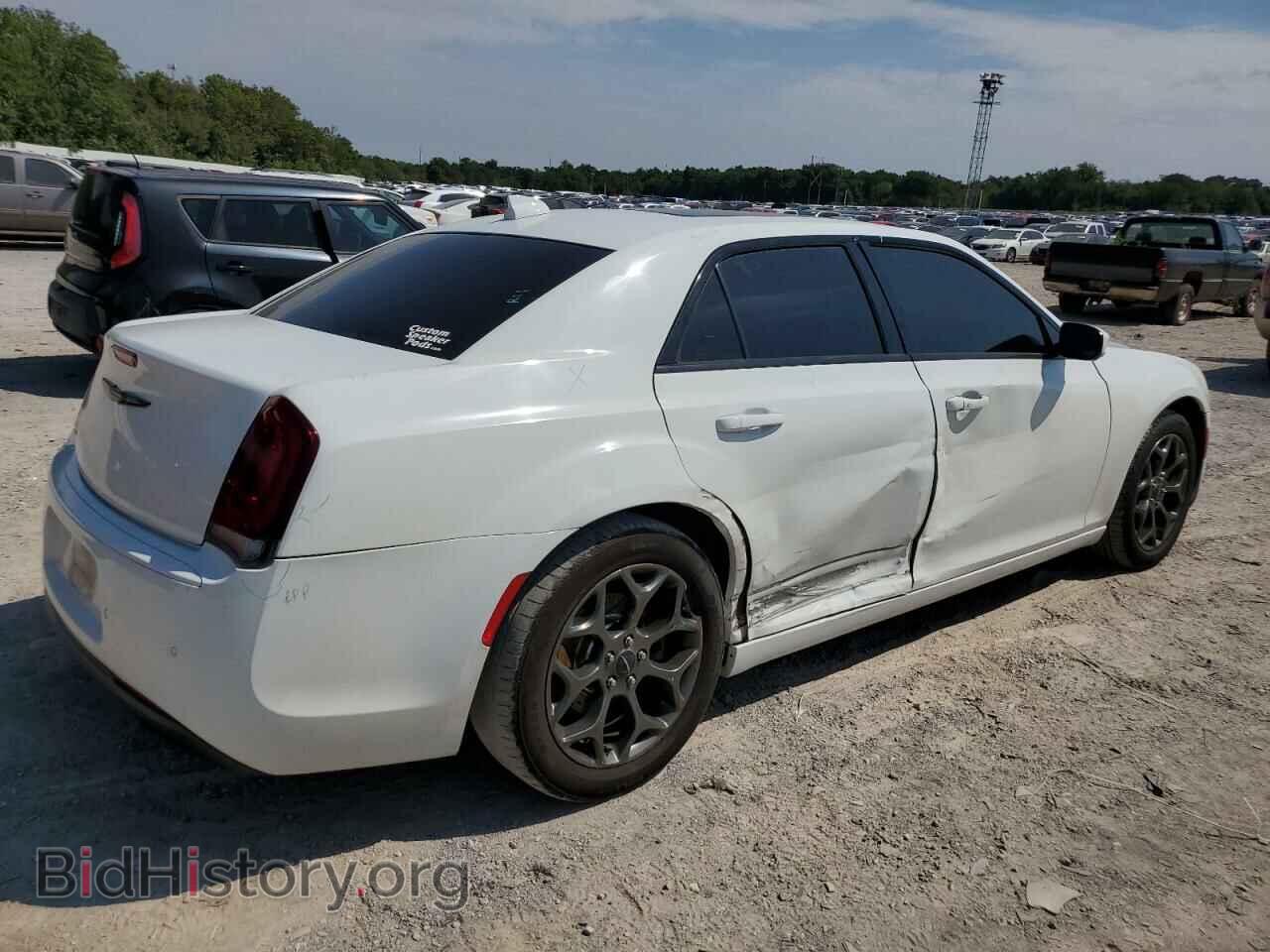 2017 CHRYSLER 300 - VIN: 2C3CCAGGXHH544434 - Фото 3