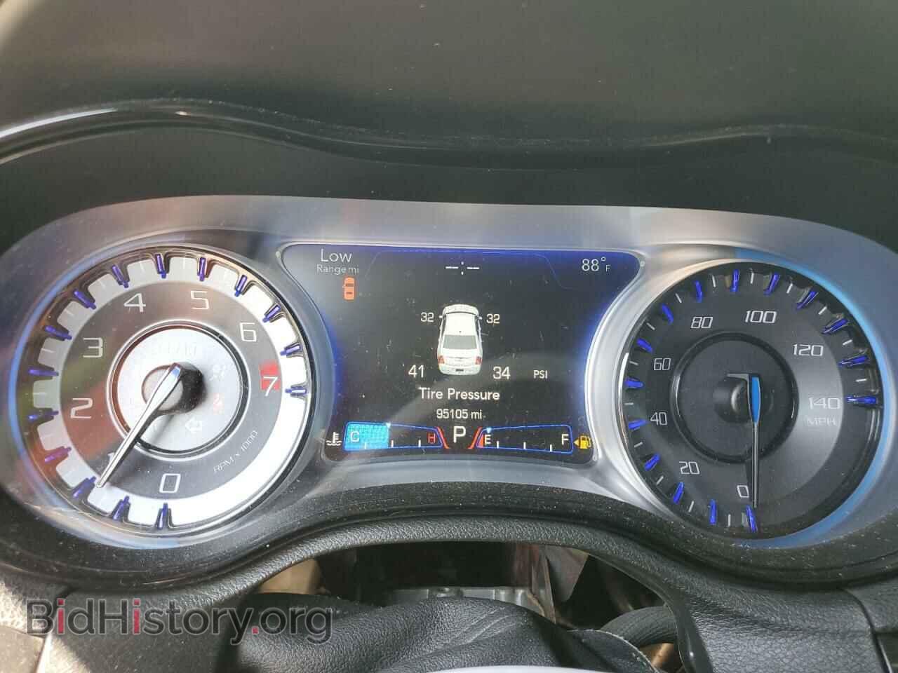 2017 CHRYSLER 300 - VIN: 2C3CCAGGXHH544434 - Фото 9