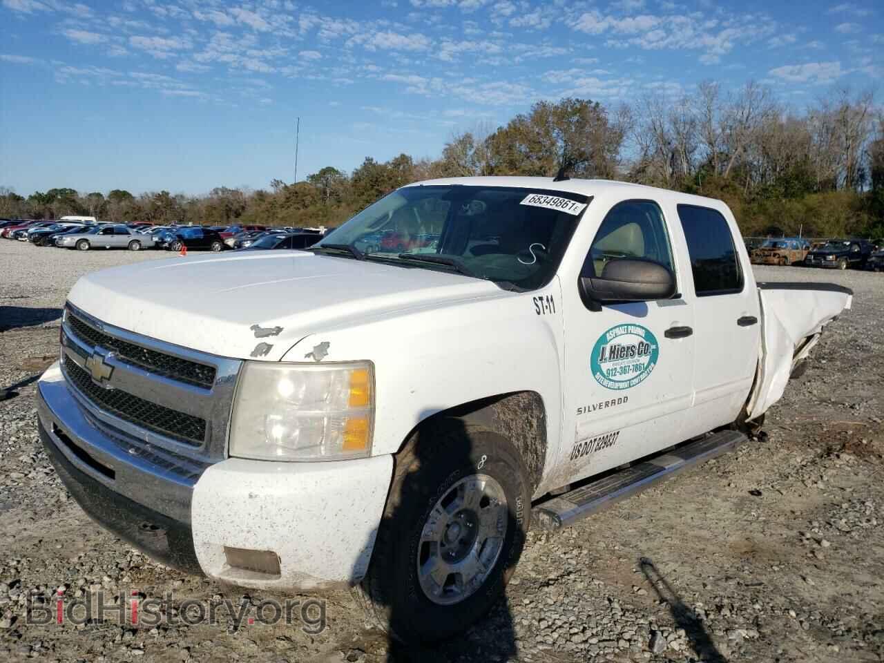 2011 CHEVROLET SILVERADO - VIN: 3GCPKSE36BG217400 - Фото 2