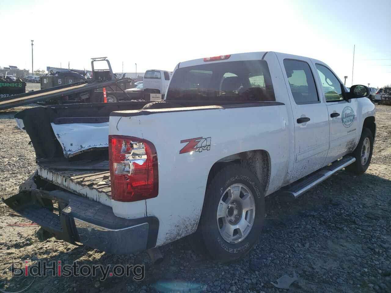 2011 CHEVROLET SILVERADO - VIN: 3GCPKSE36BG217400 - Фото 4