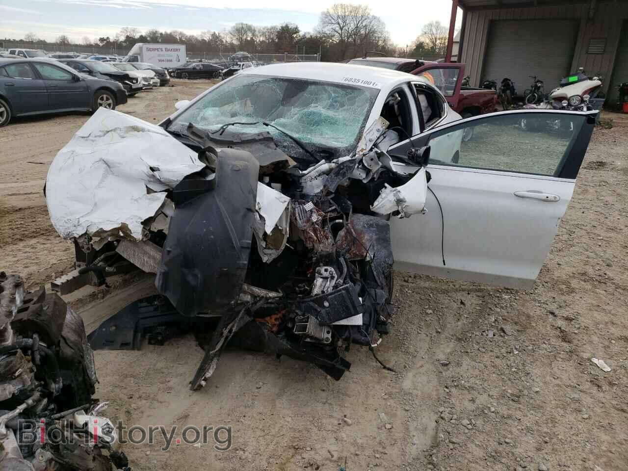 2015 CHRYSLER 200 - VIN: 1C3CCCAB5FN533922 - Фото 2