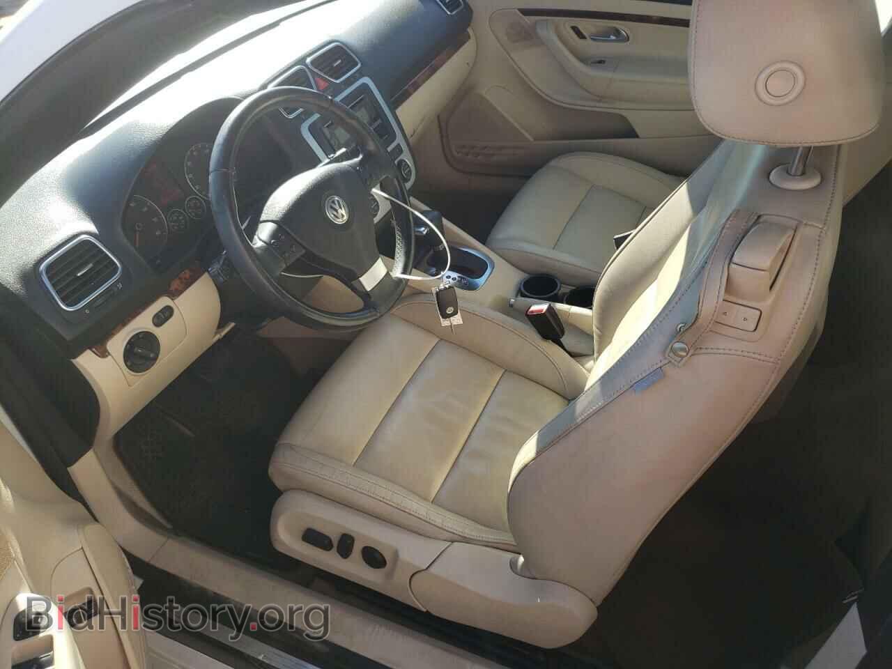 2009 VOLKSWAGEN EOS - VIN: WVWFA71F99V021271 - Фото 7