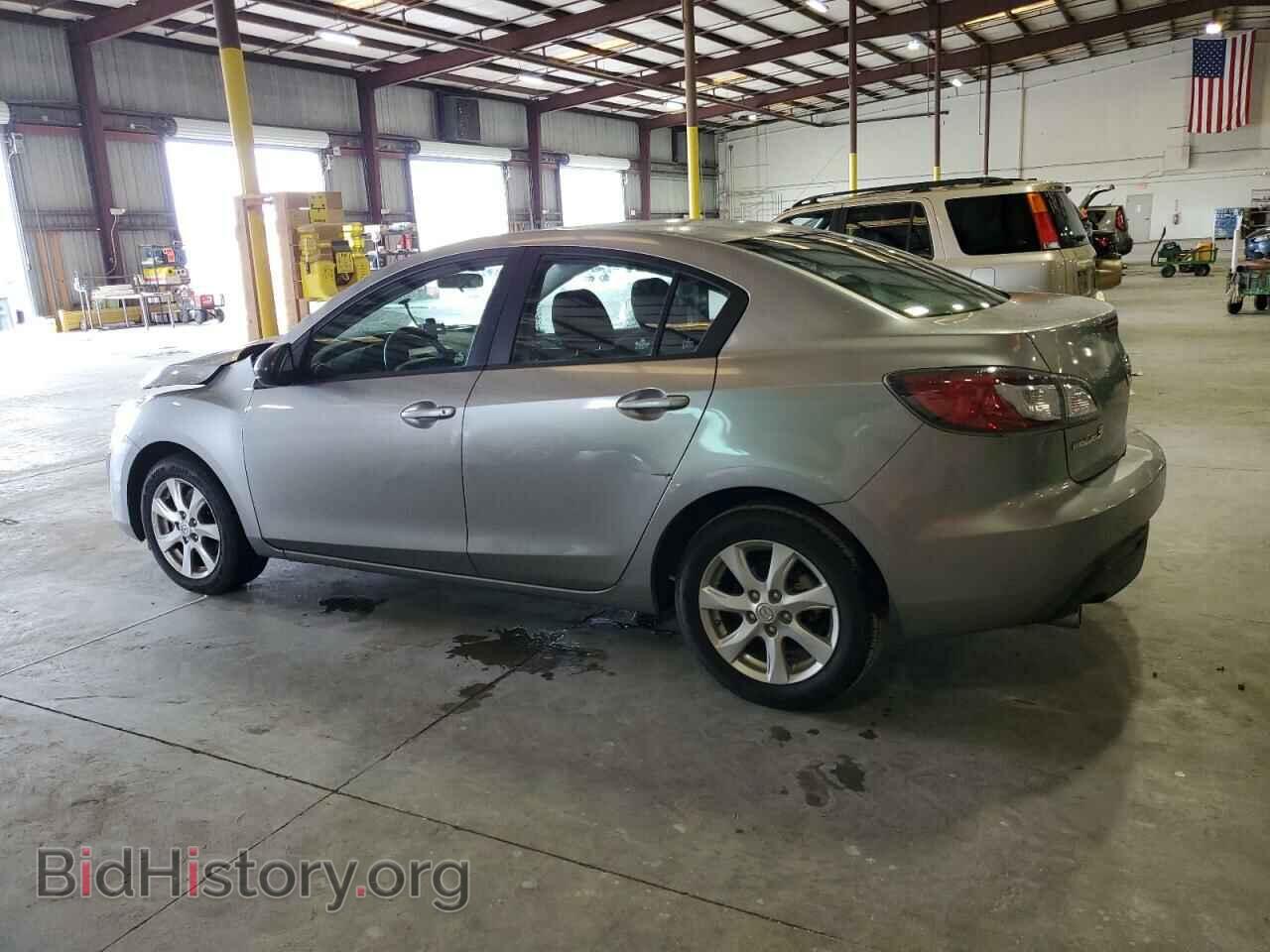 2011 MAZDA 3 - VIN: JM1BL1VG9B1456295 - Photo 2