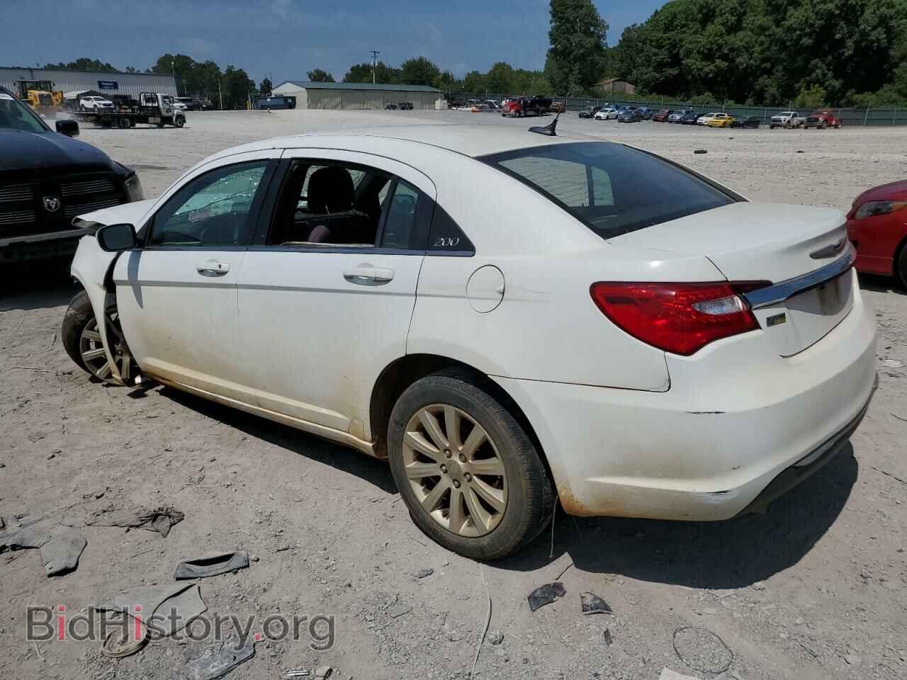 2014 CHRYSLER 200 - VIN: 1C3CCBBG1EN144777 - Фото 2
