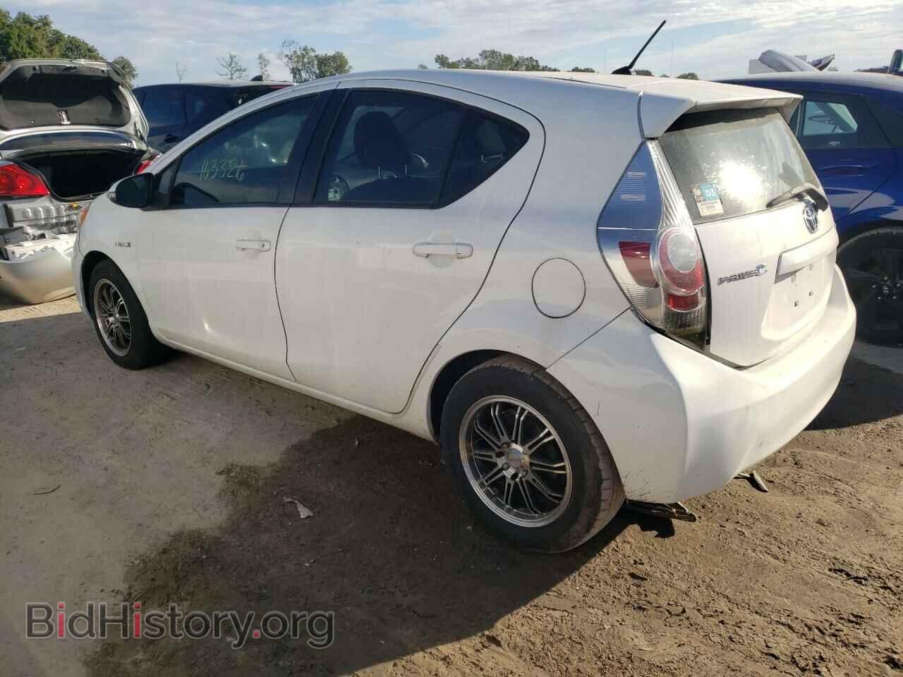 2013 TOYOTA PRIUS - VIN: JTDKDTB31D1554945 - Фото 2