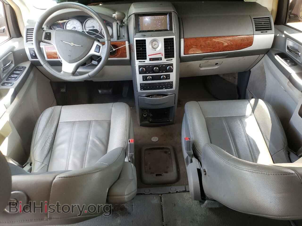 2008 CHRYSLER MINIVAN - VIN: 2A8HR54P28R734985 - Фото 8