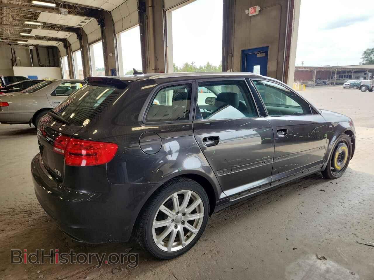 2011 AUDI A3 - VIN: WAUMFAFM0BA056076 - Фото 3