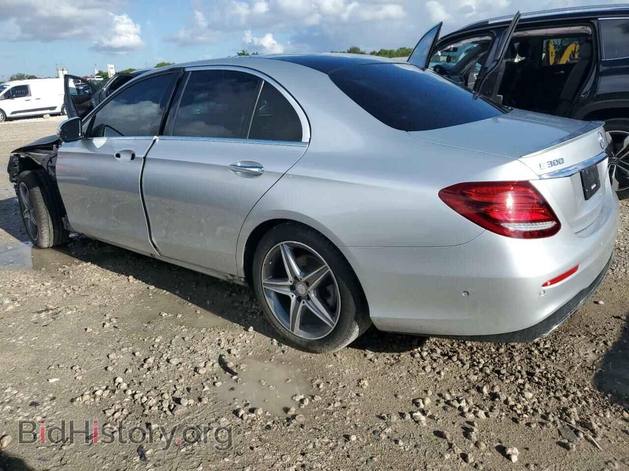 2017 MERCEDES-BENZ E-CLASS - VIN: WDDZF4JB5HA046030 - Фото 2