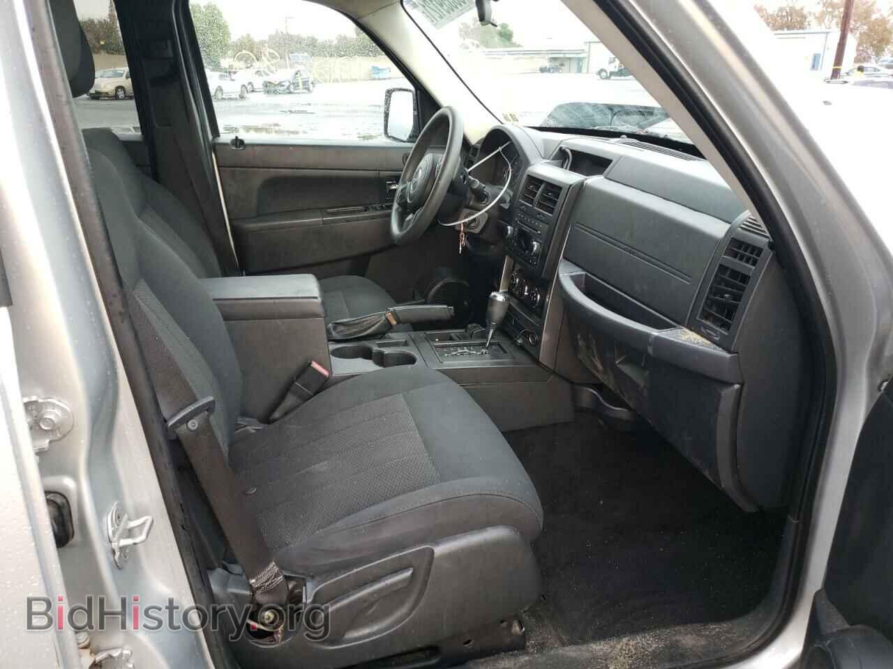 2011 JEEP LIBERTY - VIN: 1J4PN2GK4BW592564 - Фото 5