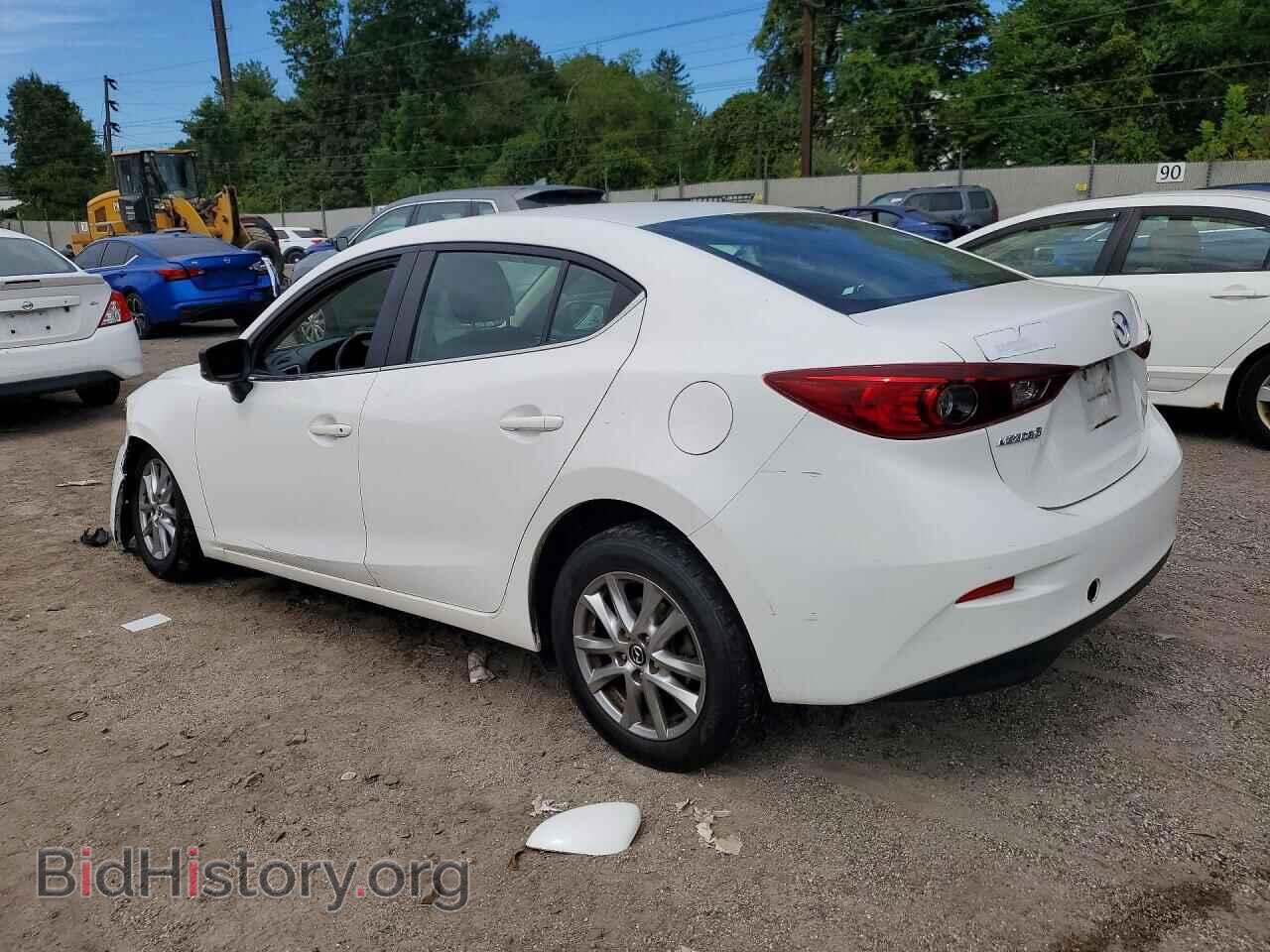 2018 Mazda 3 (VIN 3MZBN1U76JM231973) — photo 2 of 14