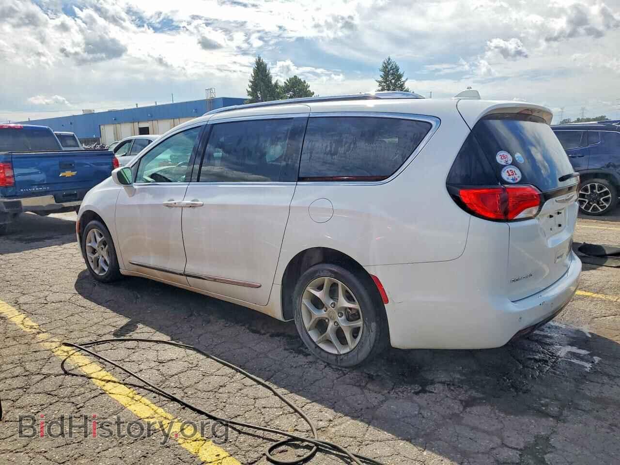 2018 CHRYSLER PACIFICA - VIN: 2C4RC1EGXJR292676 - Photo 2