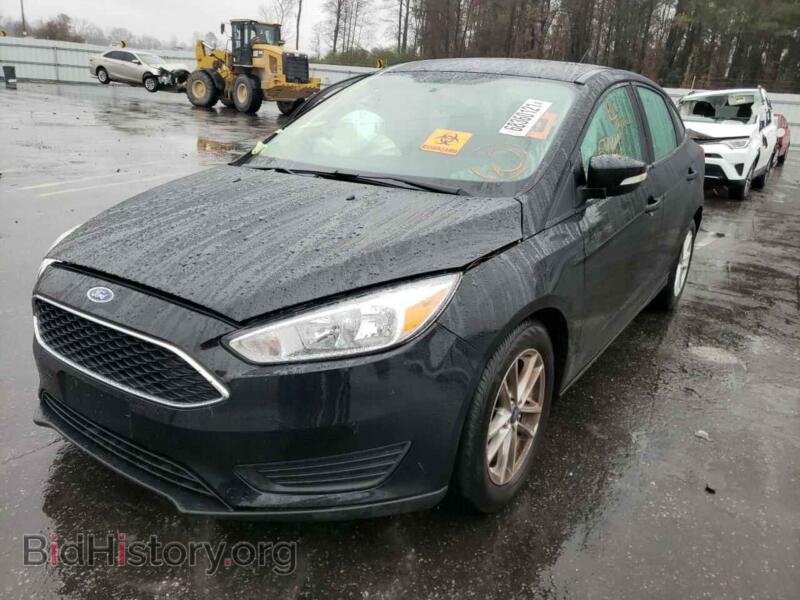 2017 Ford FOCUS (VIN 1FADP3F22HL301635) — photo 2 of 10